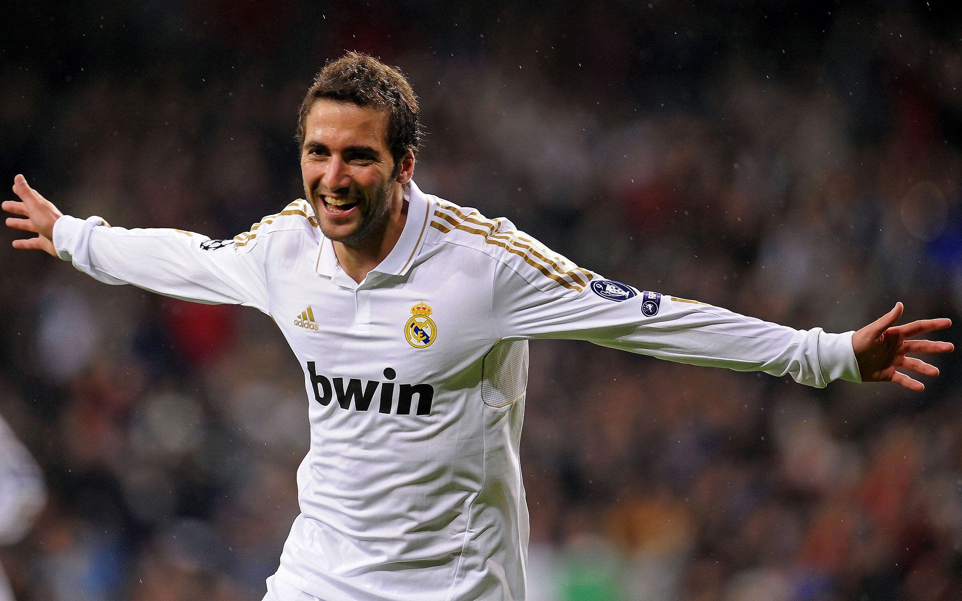 开云体育官方下载-利物浦在欧洲冠军联赛中战绩佳，冲击冠军宝座